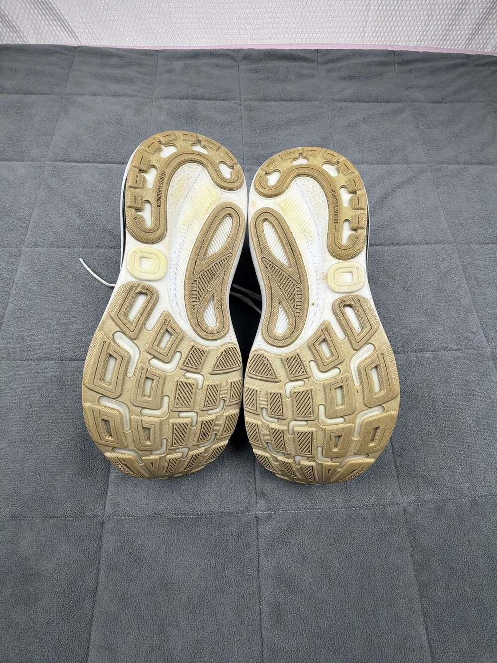 Brooks Adrenaline GTS 24 Women's Running Shoes Size 9 White/Black - Picture 6 of 10